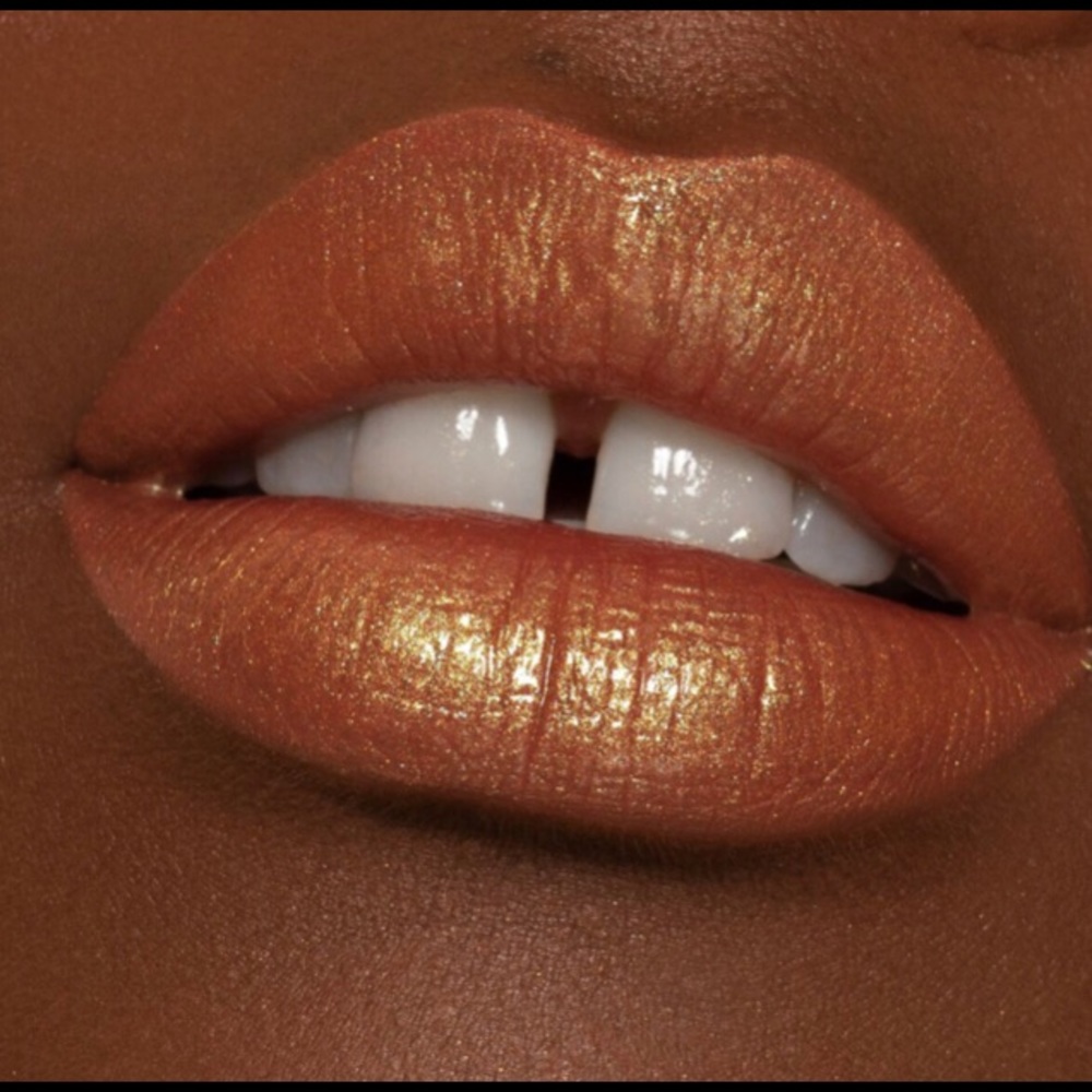 Kylie “Handsome Devil 👿 Gloss” 💃🥰